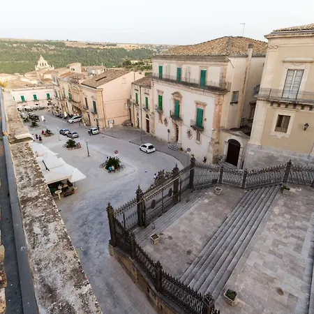 Ettore- Mit Blick Auf Kathedrale Von Ibla By Interhome *